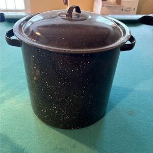 Speckled Black Enamel Stock Pot